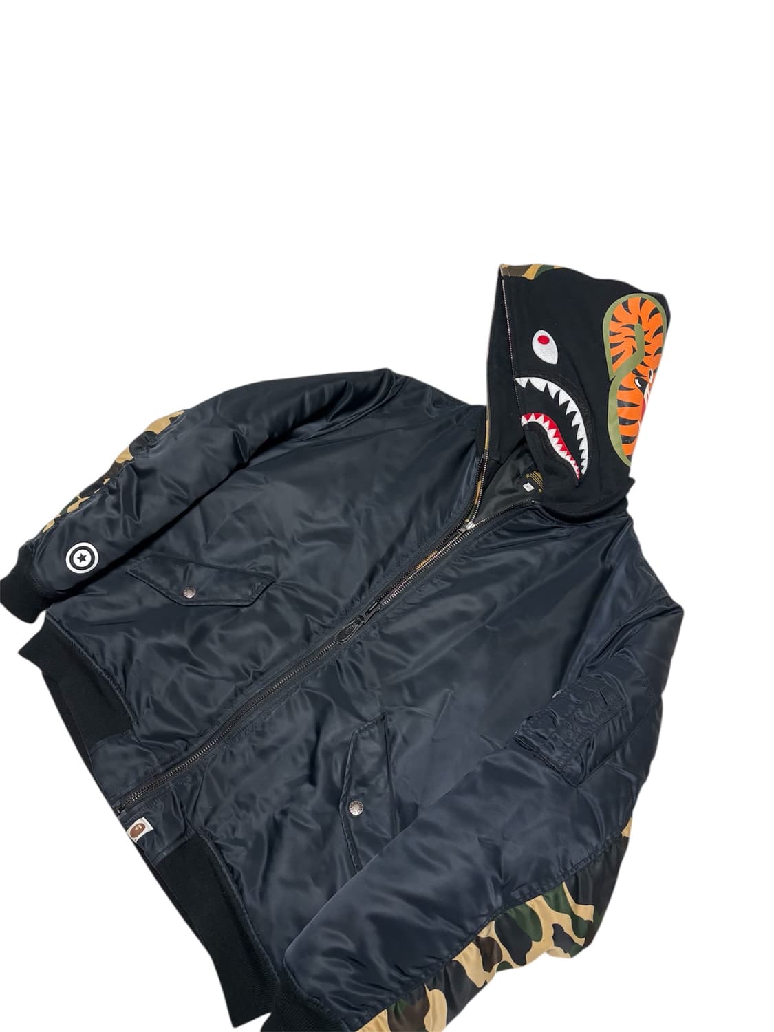 [정품] 베이프 1st 카모 샤크 ma-1 황계 후드 봄버 자켓 L 상품이미지3