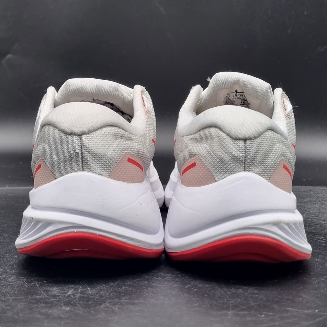 나이키 에어줌 스트럭쳐24 여성운동화235 상품이미지4