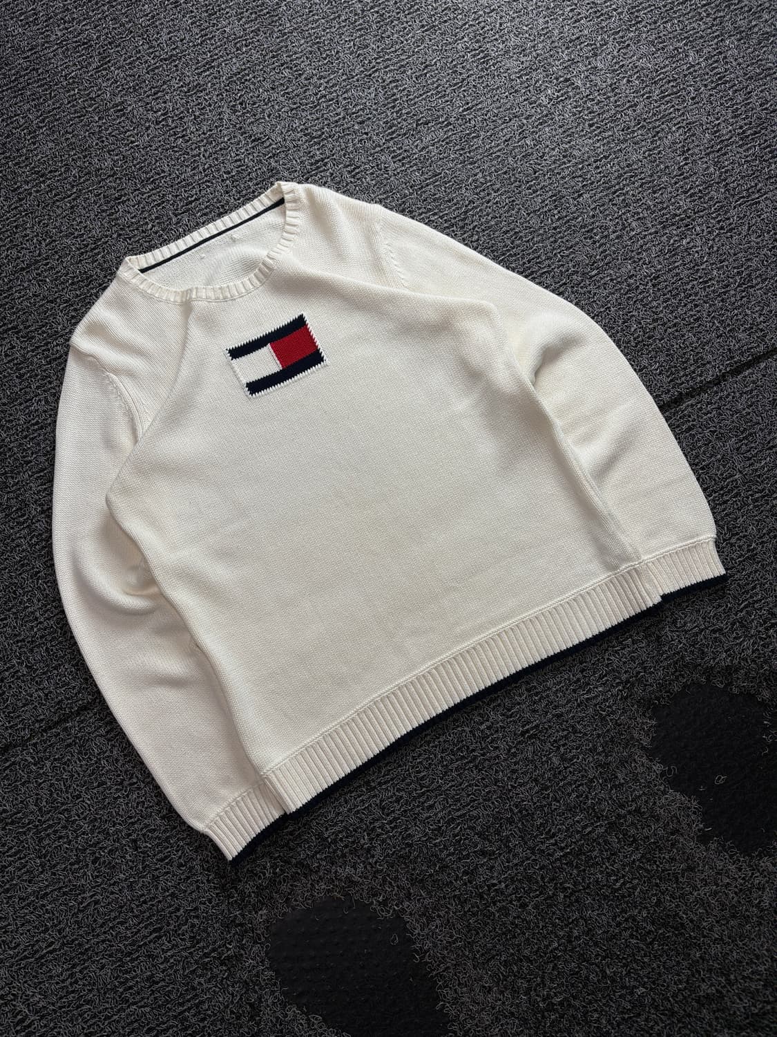 타미힐피거 플래그 빅로고 라운드넥 니트 3878 상품이미지1