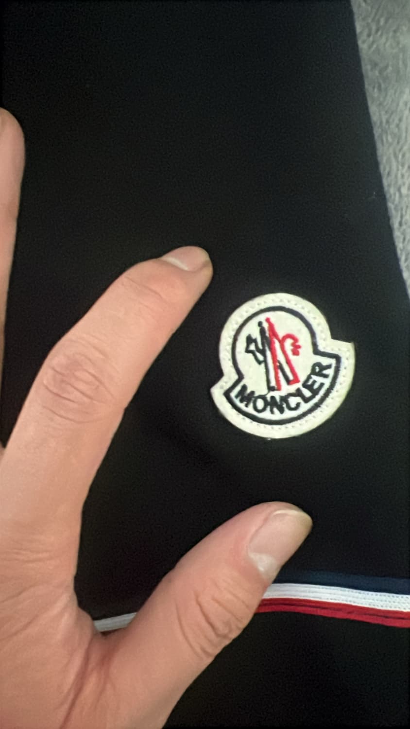 몽클레어 맨투맨 상품이미지4