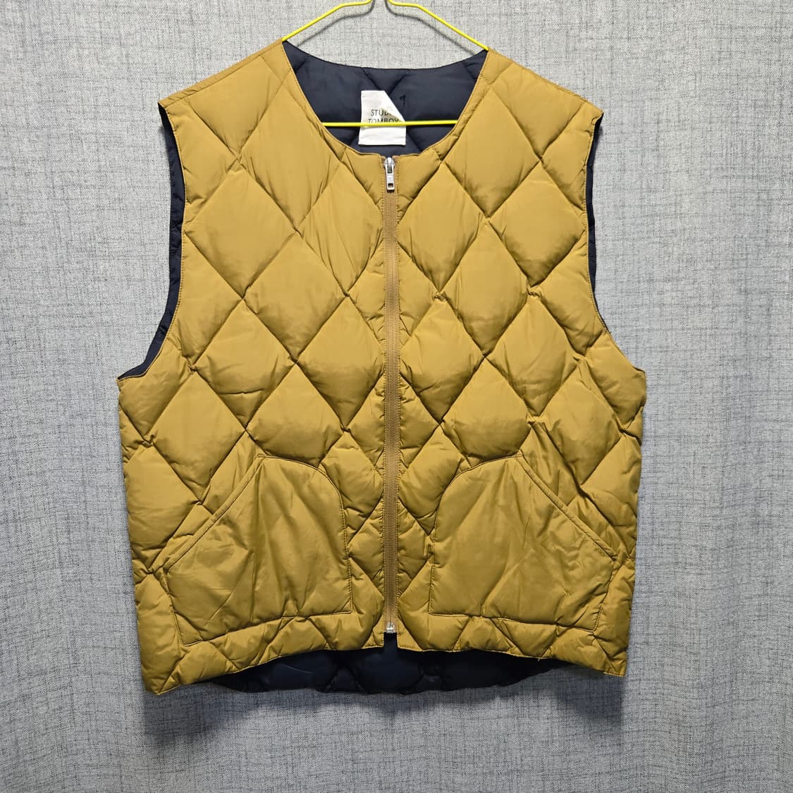 스튜디오톰보이 여성 덕다운 경량 조끼패딩  상품이미지1