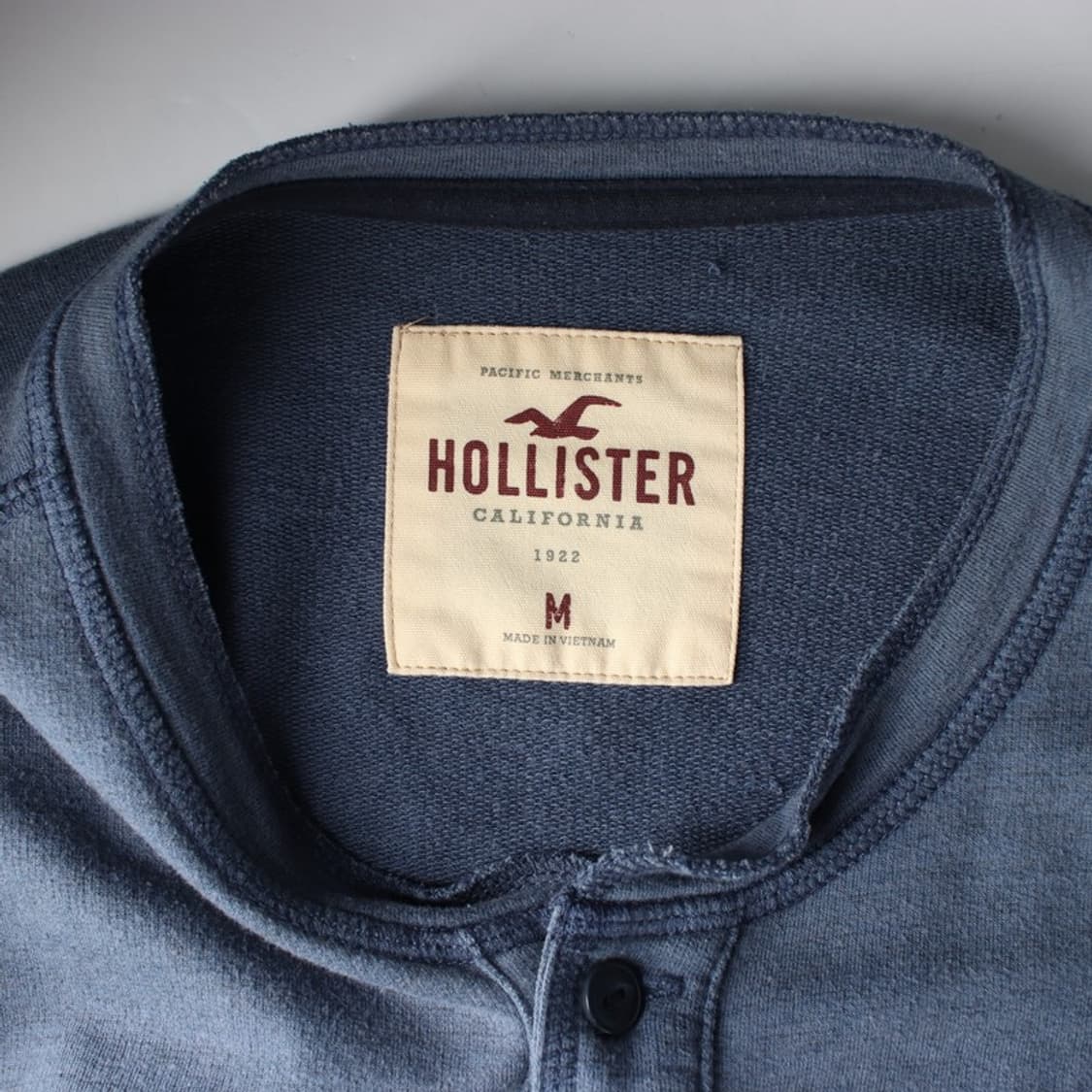 홀리스터 텍스처 네이비 헨리넥 티셔츠 M 상품이미지5