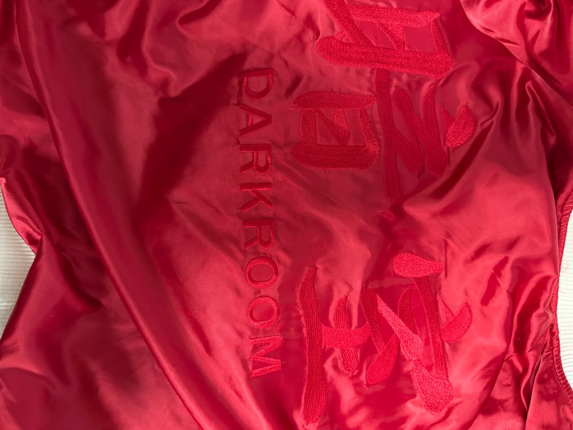 다크룸 스튜디오 x 찬스 클로딩 수베니어 자켓 블랙 화이트 상품이미지9