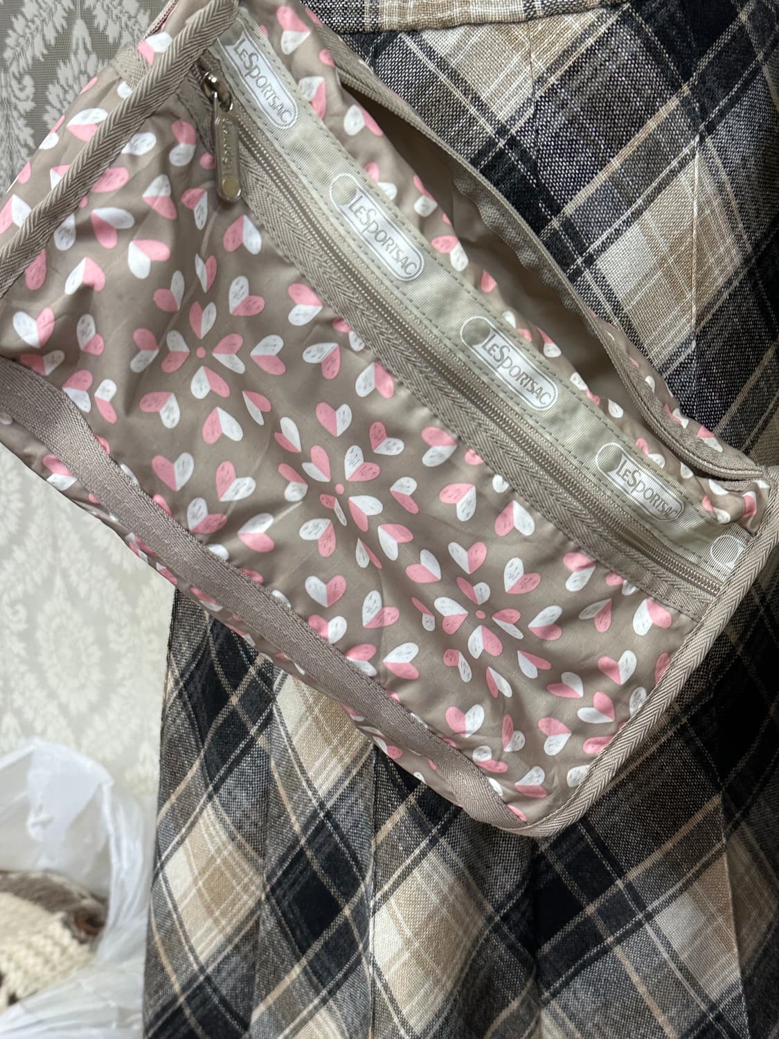 희귀매물 LeSportsac 레스포삭 하트 패턴 크로스 바디백 크로스백 상품이미지7