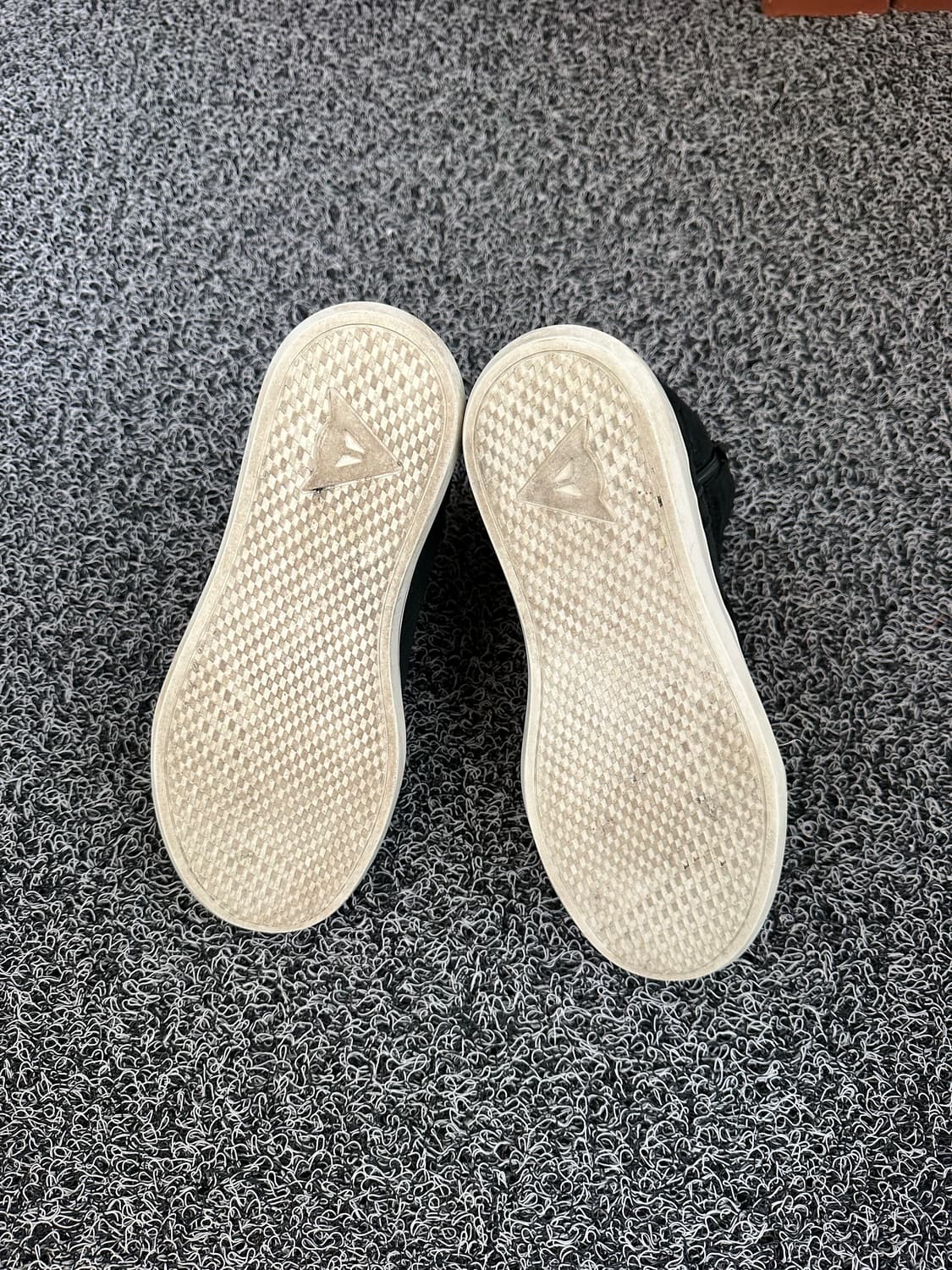 다이네즈 메트로폴리스 스니커즈 블랙 265mm 상품이미지9