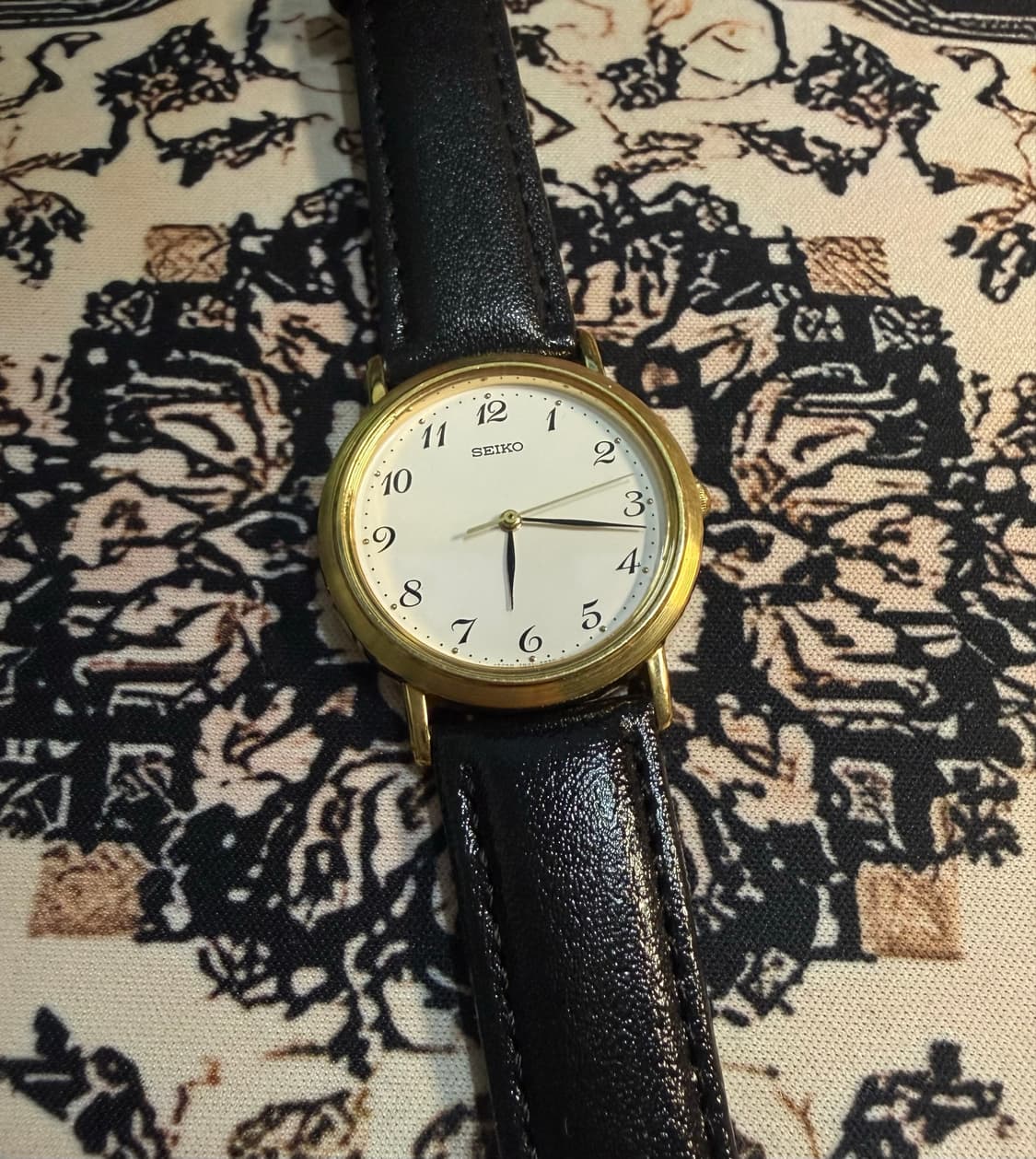 SEIKO 빈티지 쿼츠 시계 상품이미지1