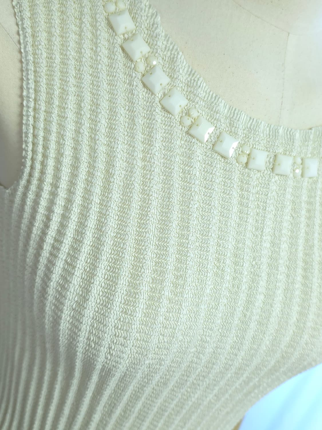  Refined Collection의 플리츠 슬리브리스 상품이미지3