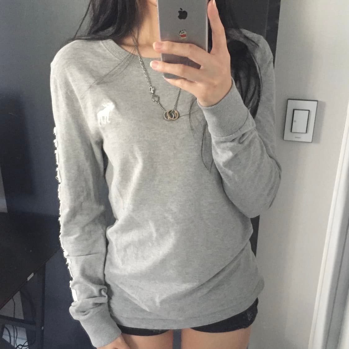 Abercrombie 아베크롬비 여리핏 레터링 롱슬리브 상품이미지2