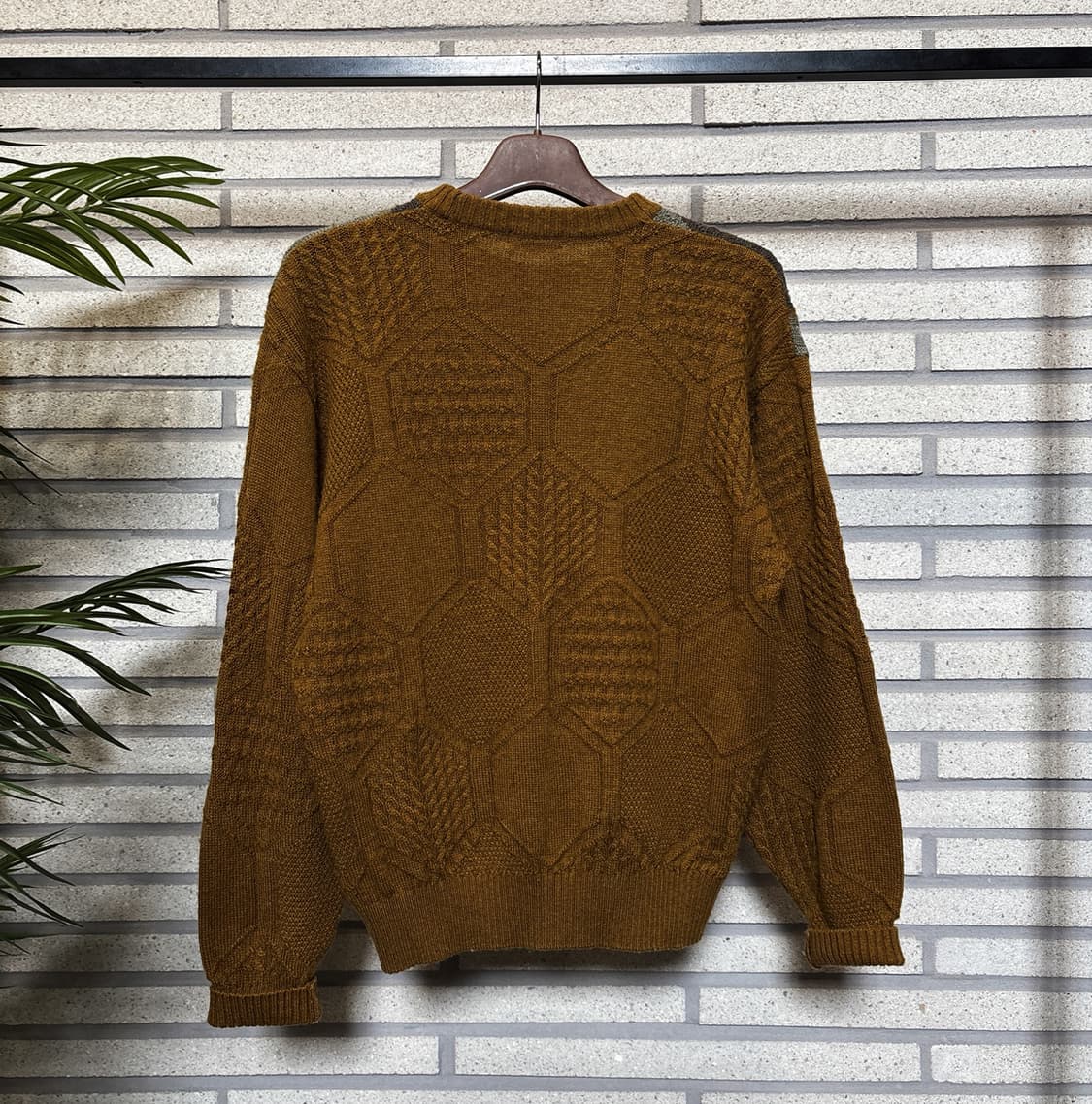 JPN VINTAGE 허니콤 패턴 자카드 울니트 믹스위빙 디테일 머스타드 상품이미지3