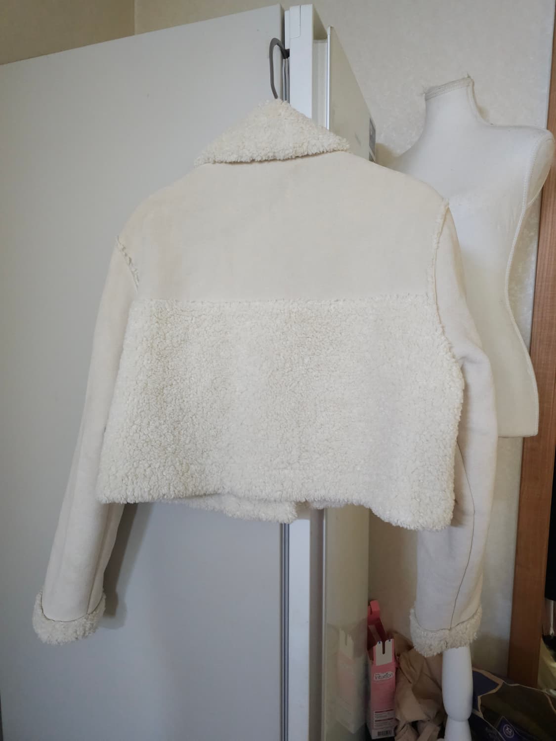 WANT  크롭 무스탕 아이보리 상품이미지5