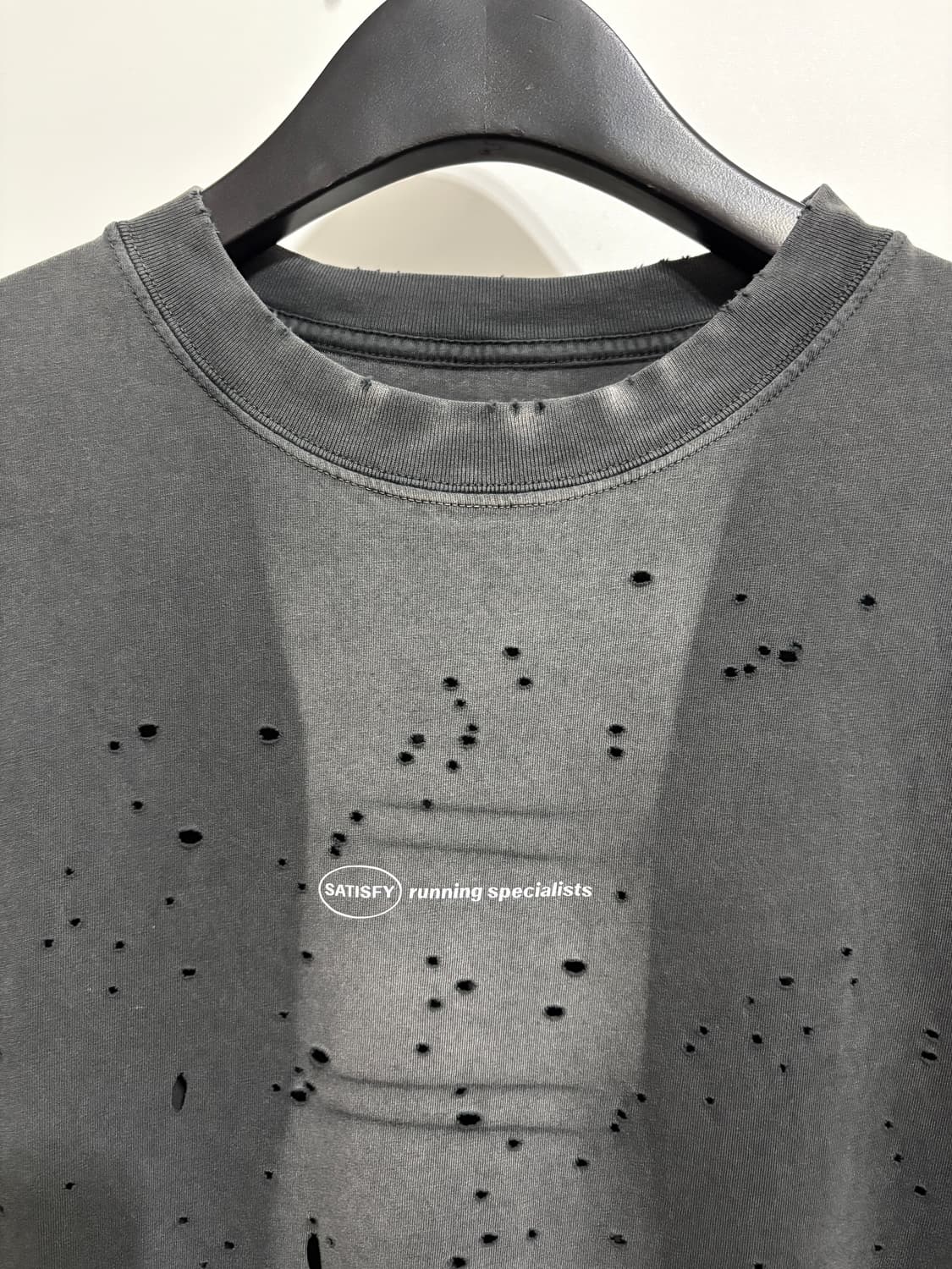 세티스파이 / 모스테크 크롭 프린지 머슬 티셔츠 썬 블리치드 블랙 / 1 상품이미지2