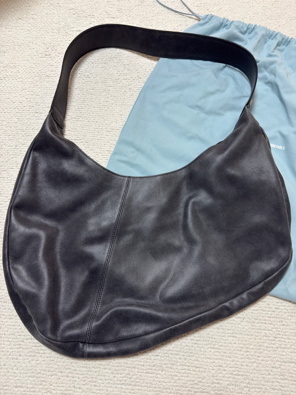 스튜디오테이블 크레페 빅 숄더백 워시드그레이 상품이미지2