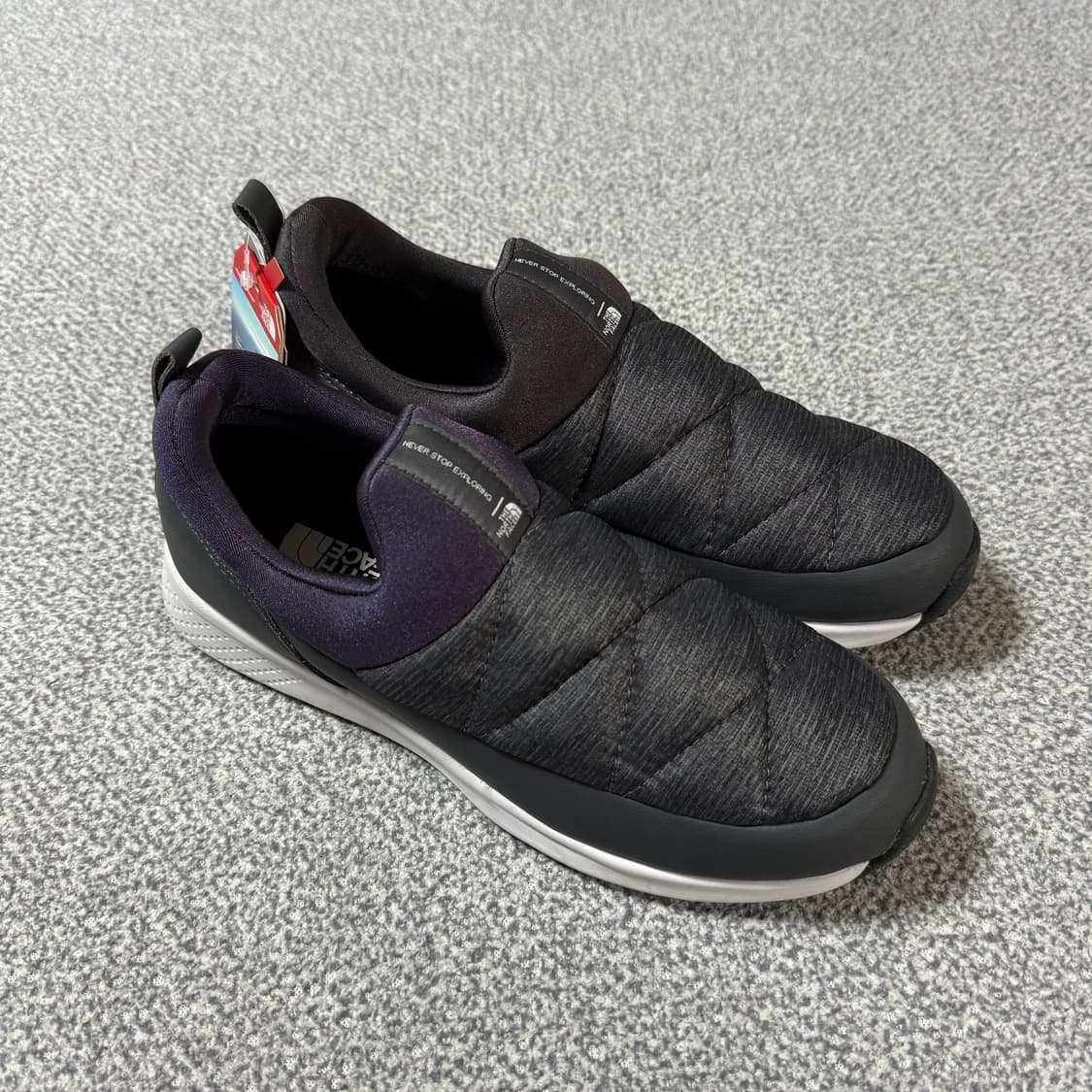 [새상품] 노스페이스 패딩 방한화 250 상품이미지2