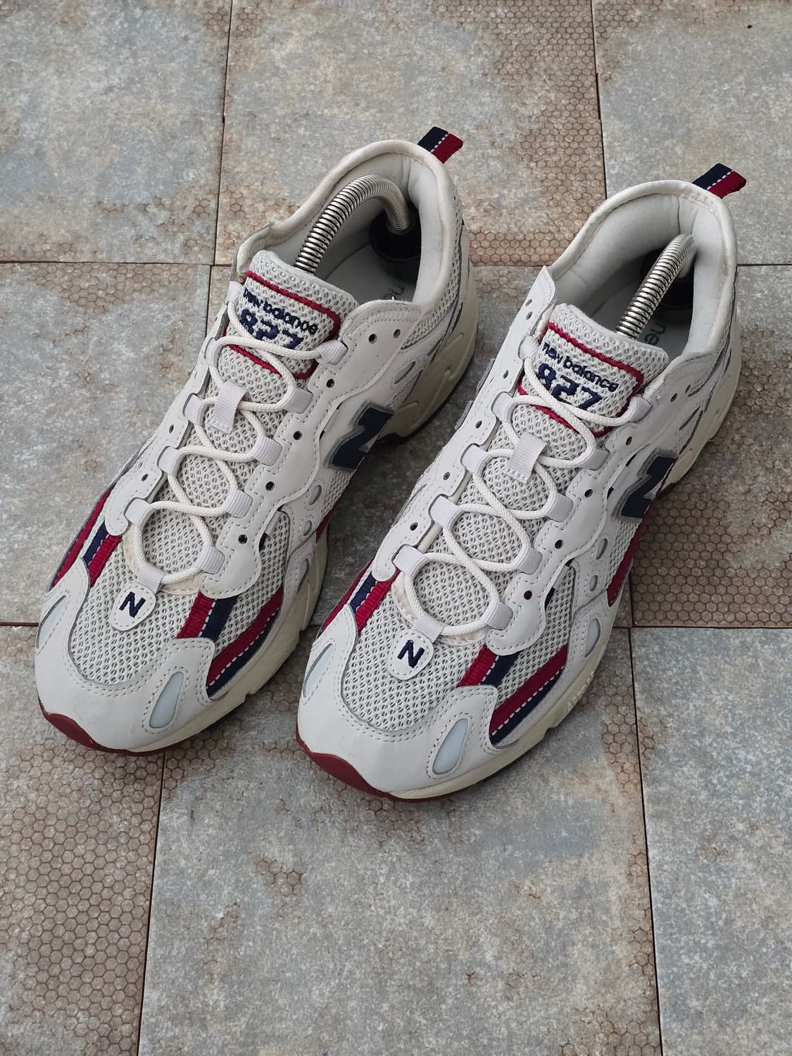 (275)뉴발란스 827 베이지 상품이미지1