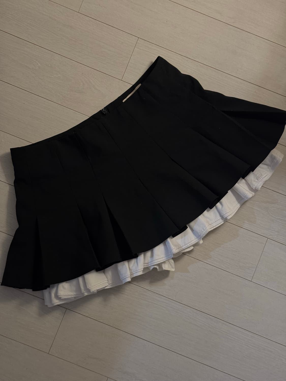 SHUSHU/TONG 슈슈통 블랙 플리츠 스커트 23SS 상품이미지3