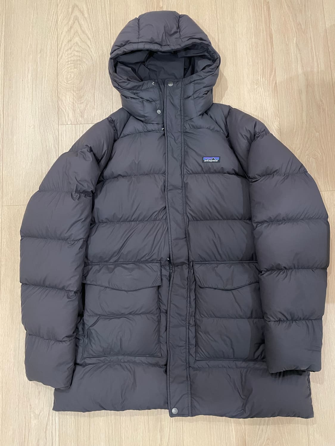 파타고니아 사일런트 후드다운 패딩 파카 XL 상품이미지1