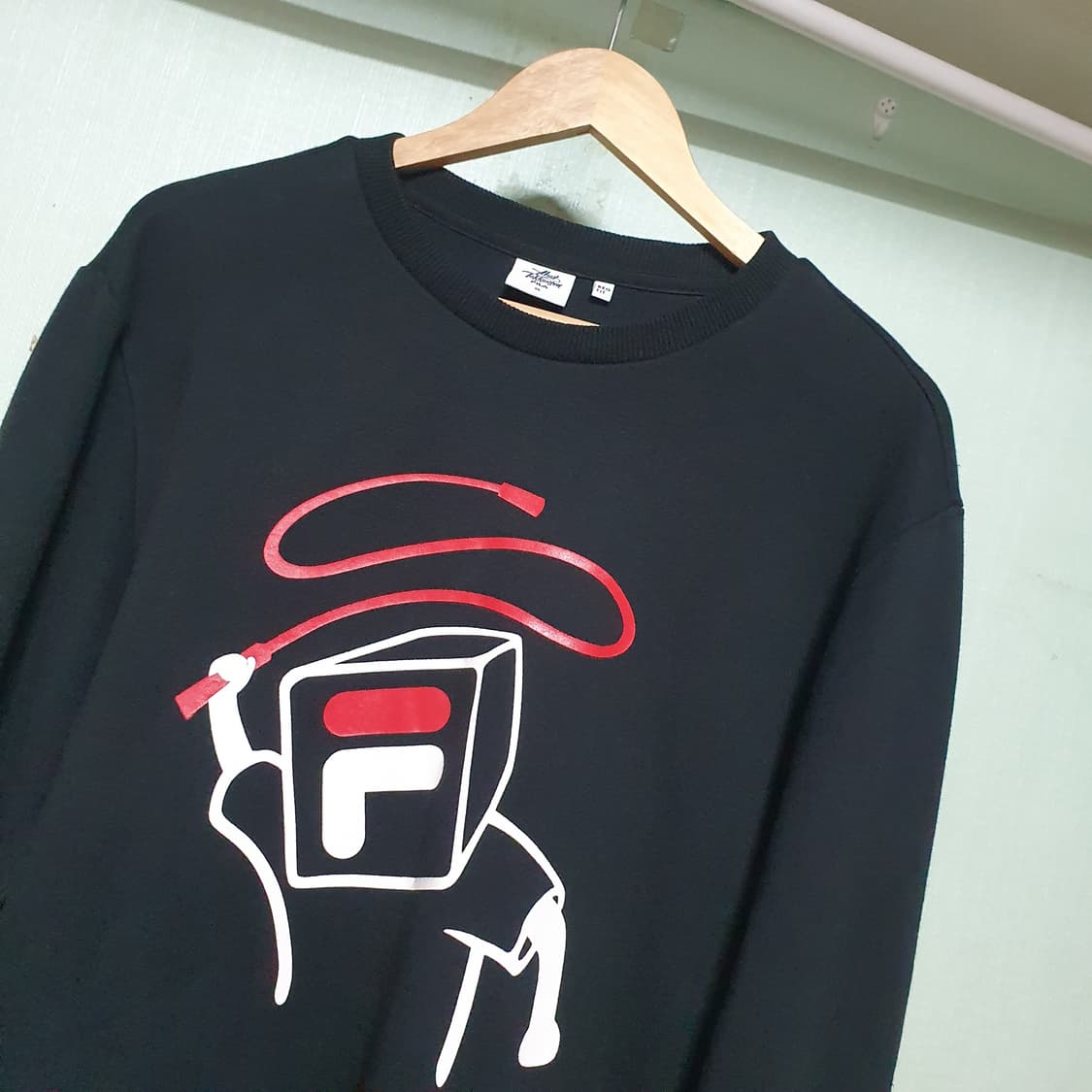 휠라 우왁굳 맨투맨 xl 상품이미지2