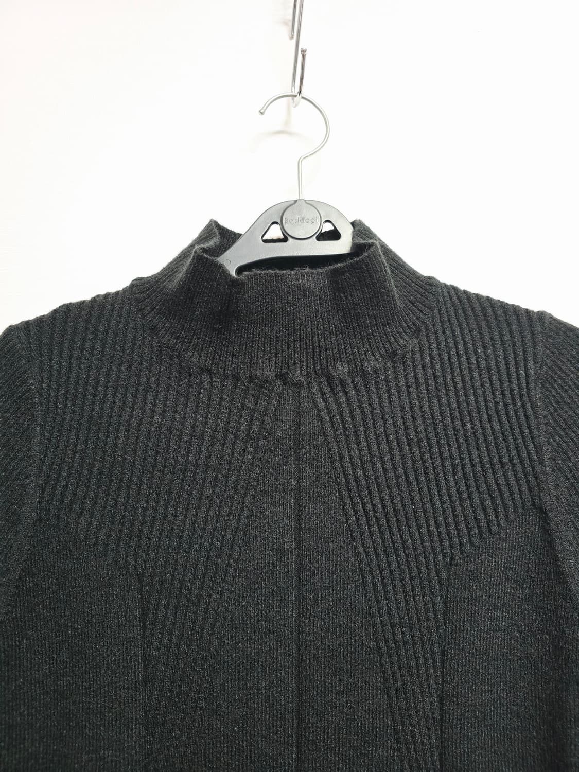 잇미샤 블랙 골지 반목 니트 66 상품이미지2