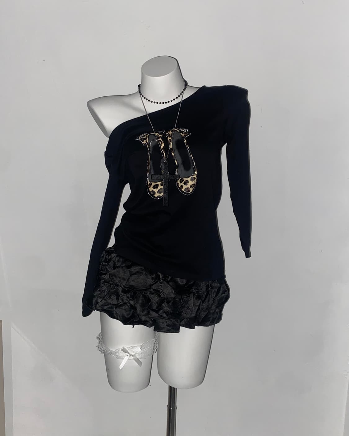 Gyaru Leopard Shoes t-shirt 상품이미지1