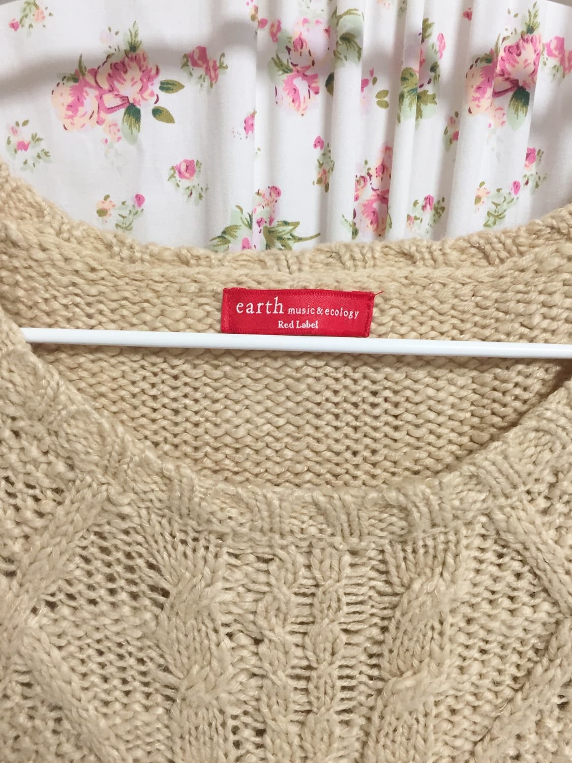 빈티지 어스뮤직 레드라벨 꽃 니트 상품이미지3