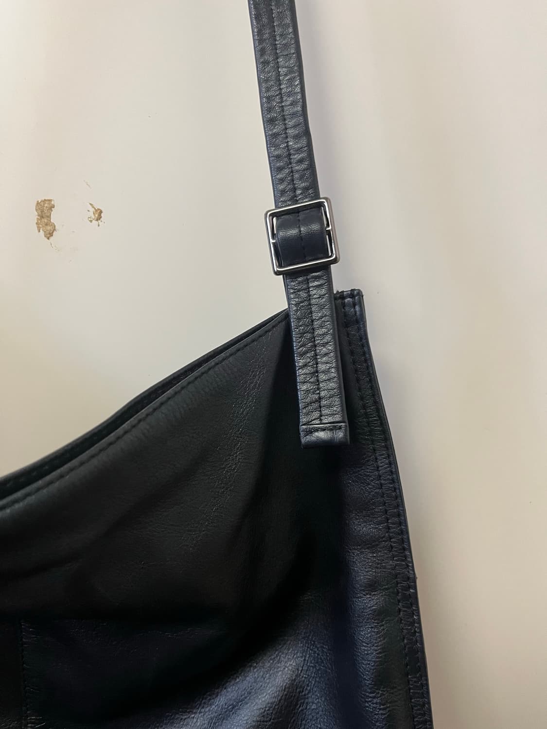 Ear leather cross bag 상품이미지4