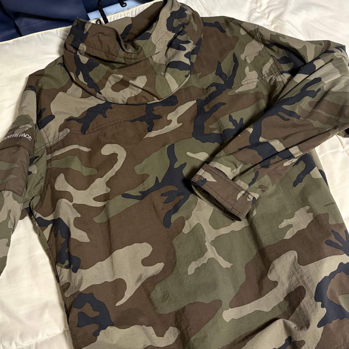 노스페이스 00’s 카모 바람막이 상품이미지3