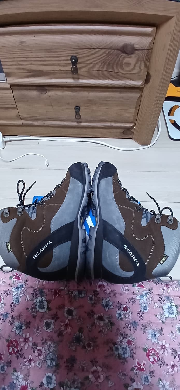 스카르파 키네시스 고어텍스
등산화(275~280mm)  상품이미지8