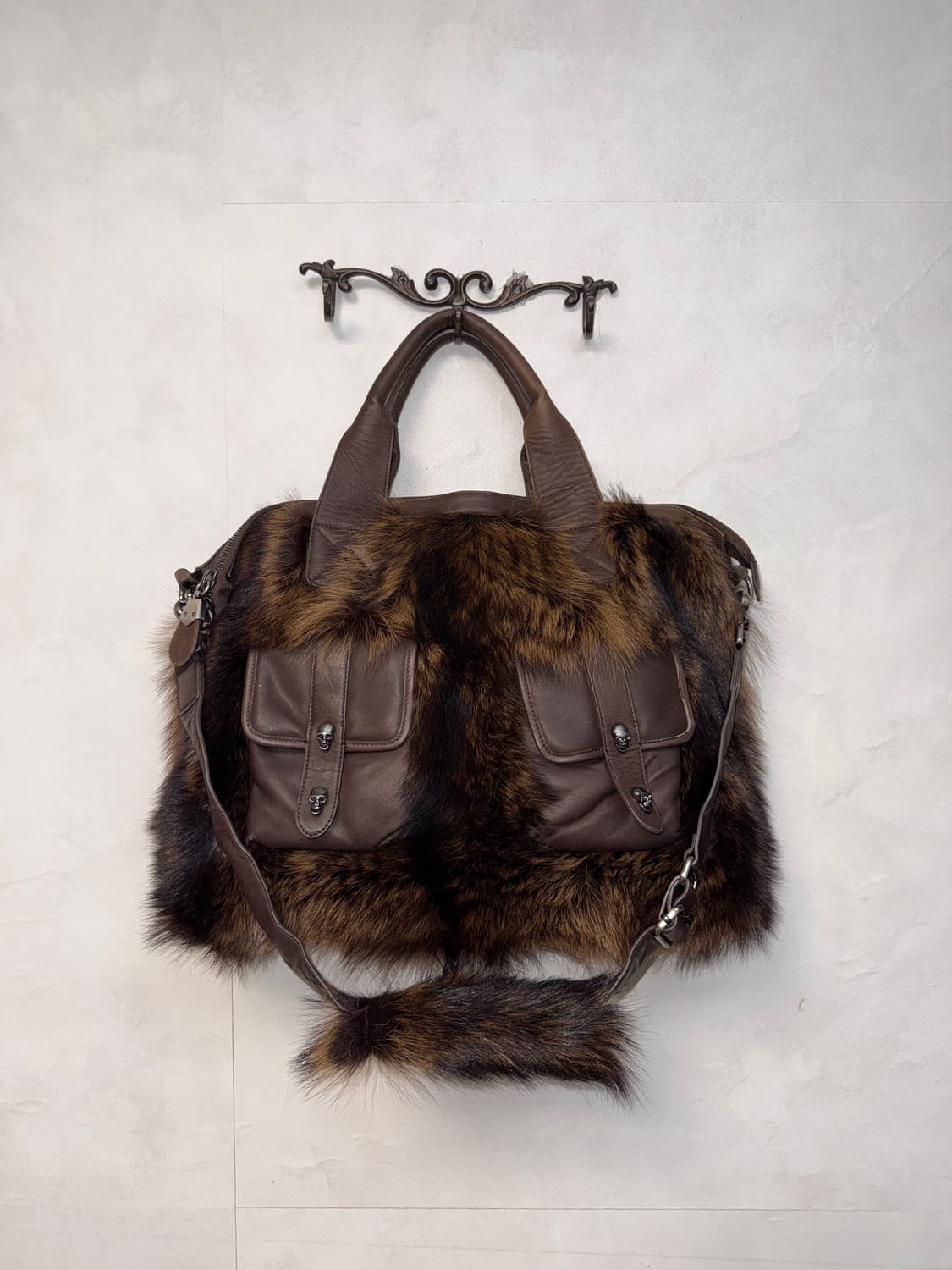 THOMAS WYLDE brown coyote fur skull bag 상품이미지1