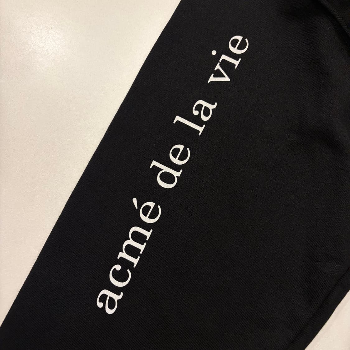 [1] 아크메드라비 얼굴 프린팅 후드티 블랙 C265 상품이미지6