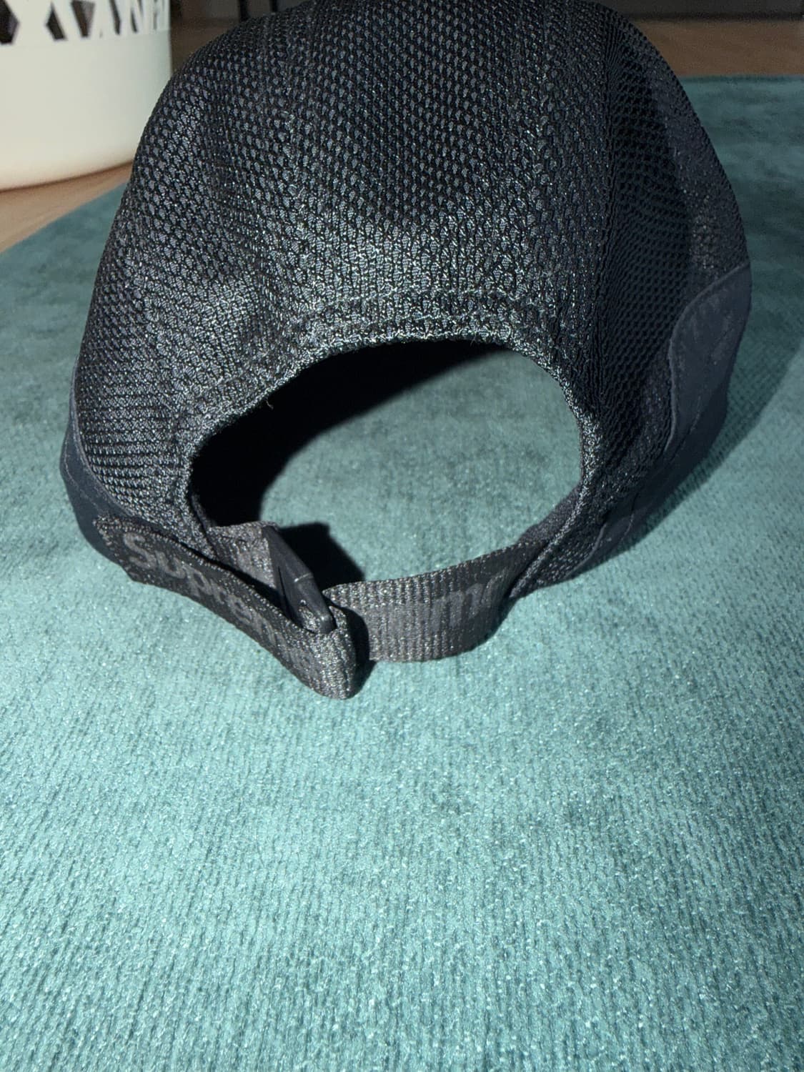 슈프림 x 나이키 트레일 러닝 햇 블랙 (17FW) 상품이미지2