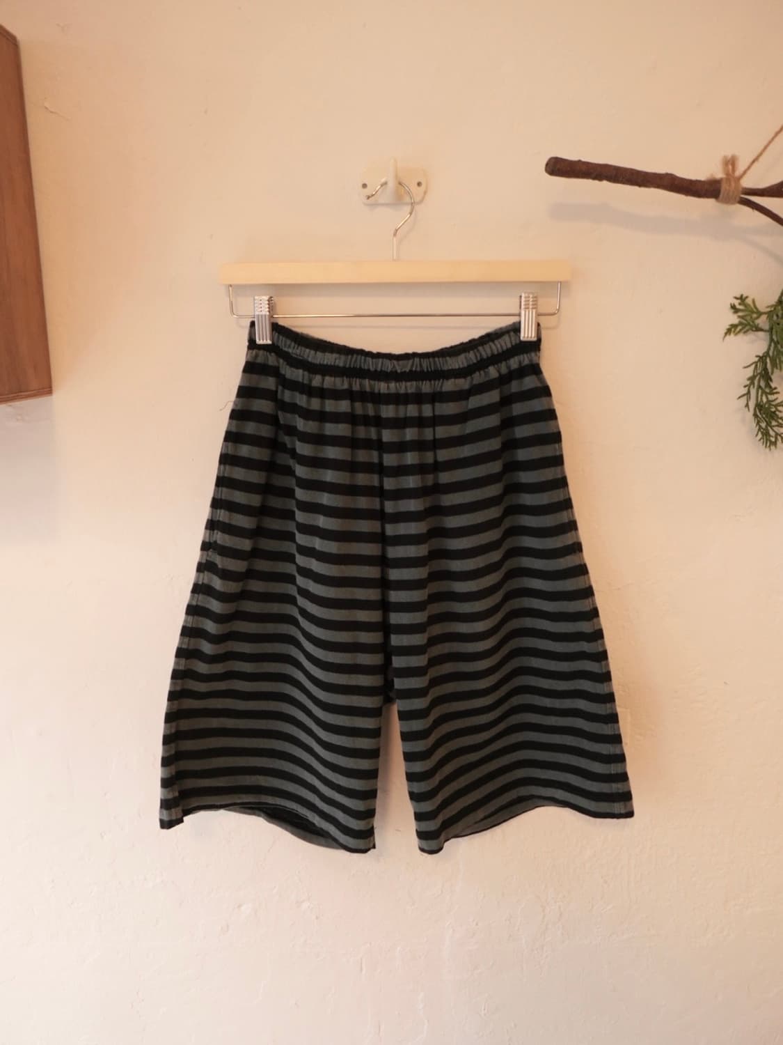 남이서팔 스트라이프 하프 팬츠 상품이미지1