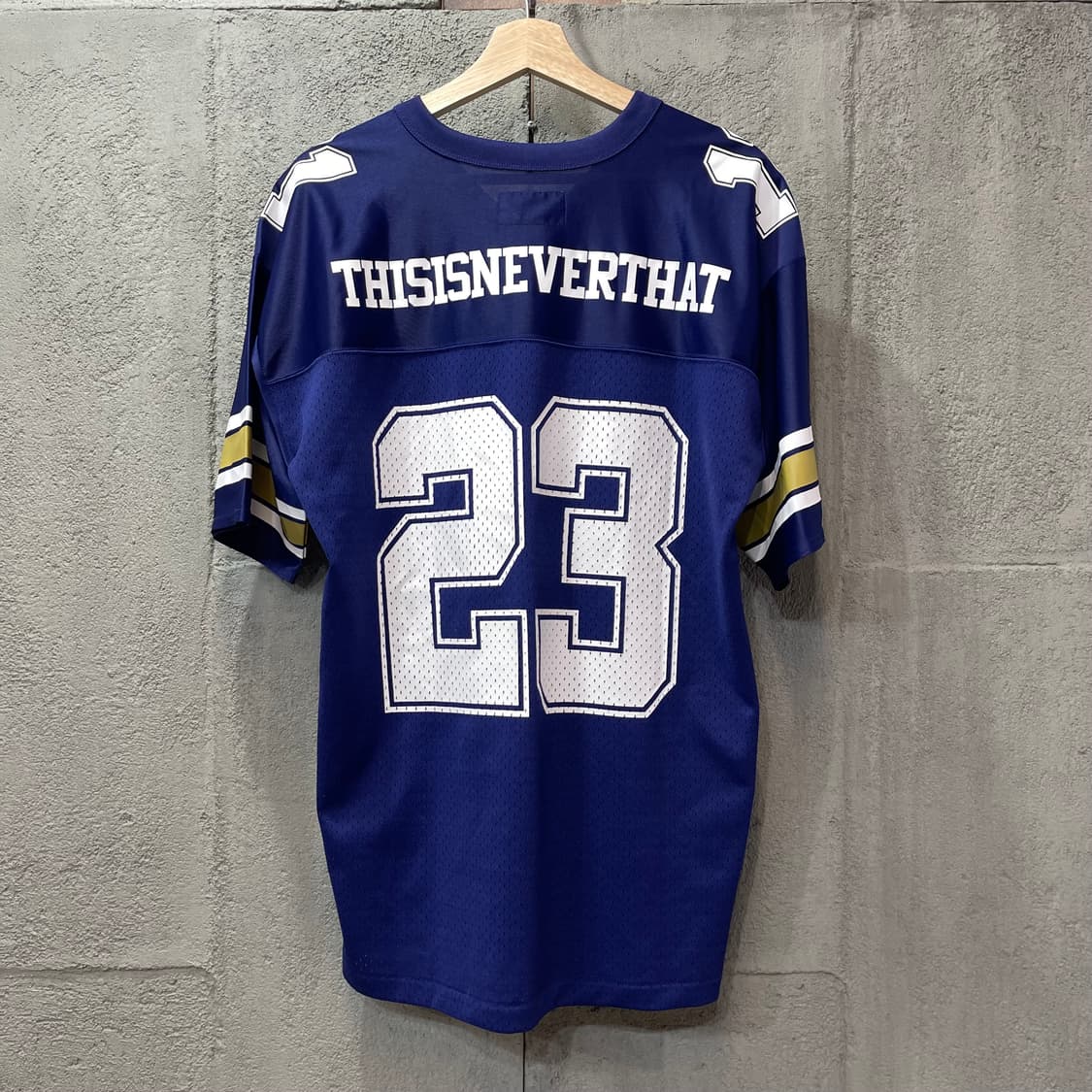 디스이즈네버댓 메쉬 풋볼 티셔츠 상품이미지4