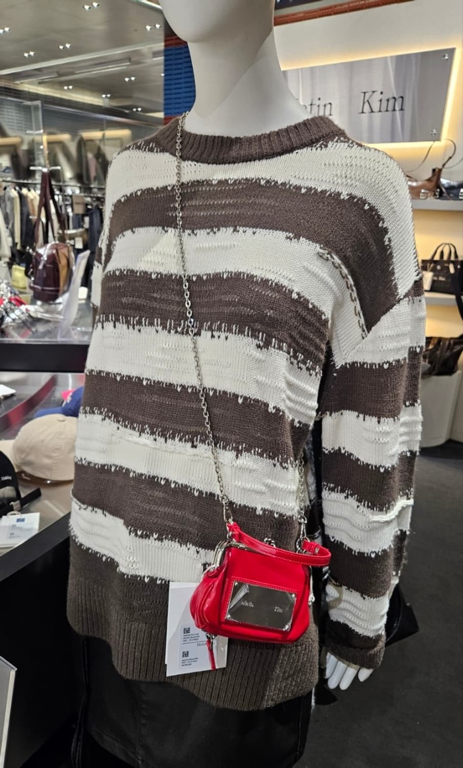 마뗑킴 스트라이프 패턴 니트 스웨터 상품이미지2