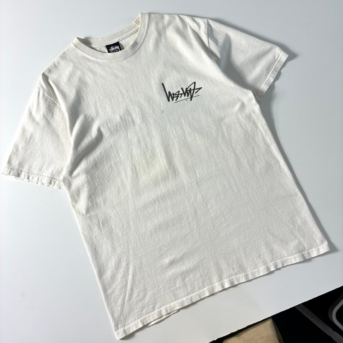 Stussy  스투시 플립 화이트 반팔 티셔츠  상품이미지3