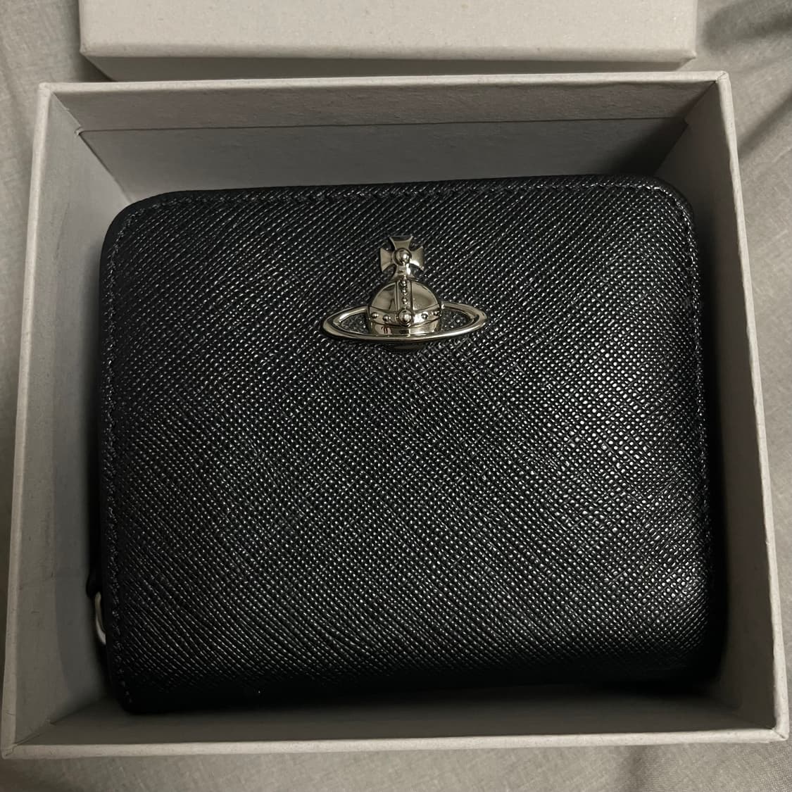 비비안웨스트우드 반지갑 상품이미지2