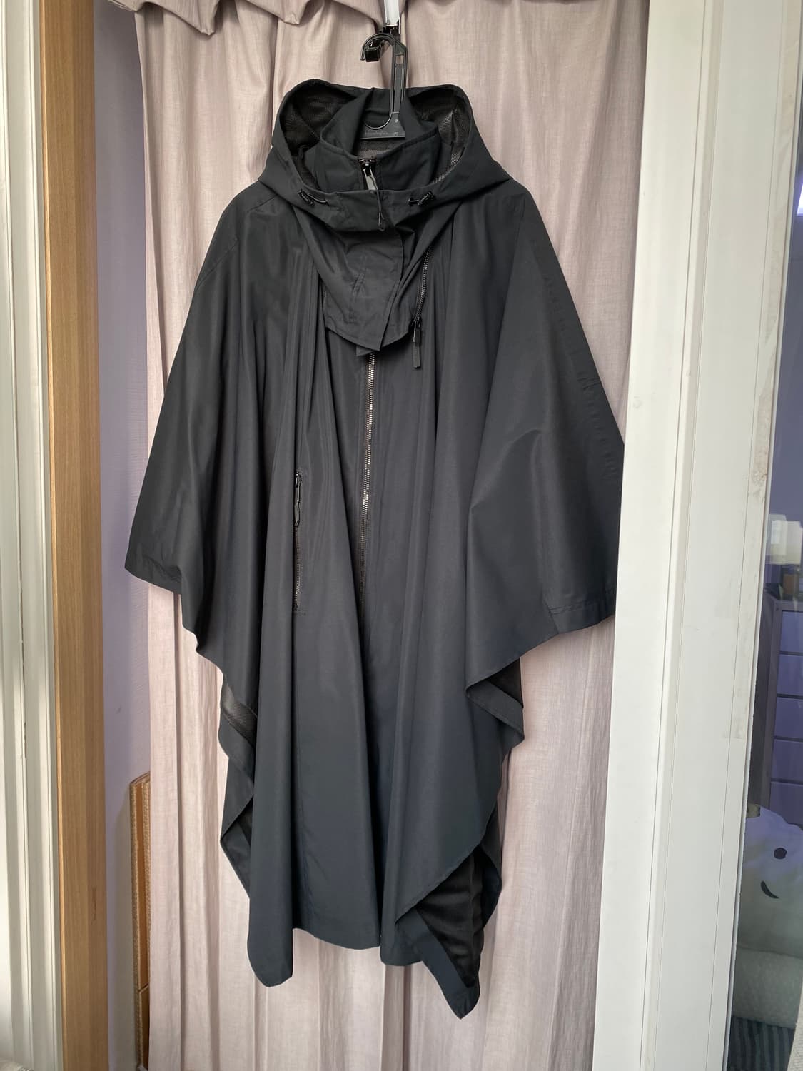 Zara Poncho 상품이미지1