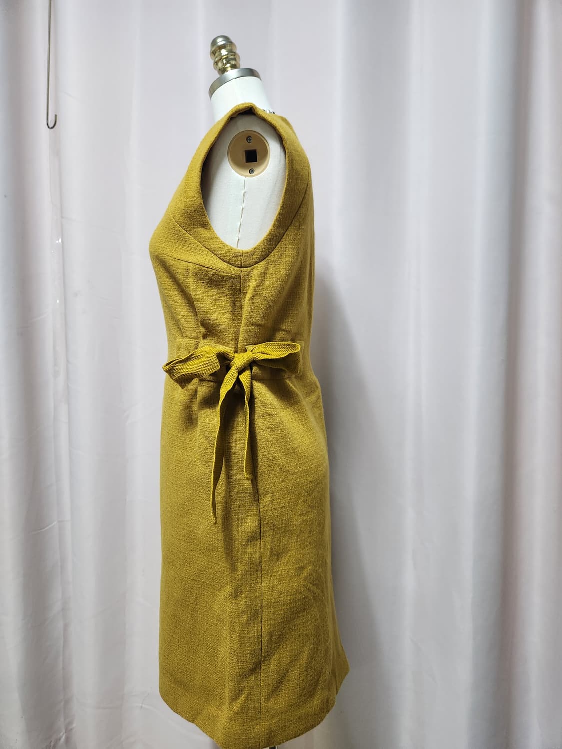 앤디앤뎁겨자색 리본 포인트 민소매 원피스 상품이미지2