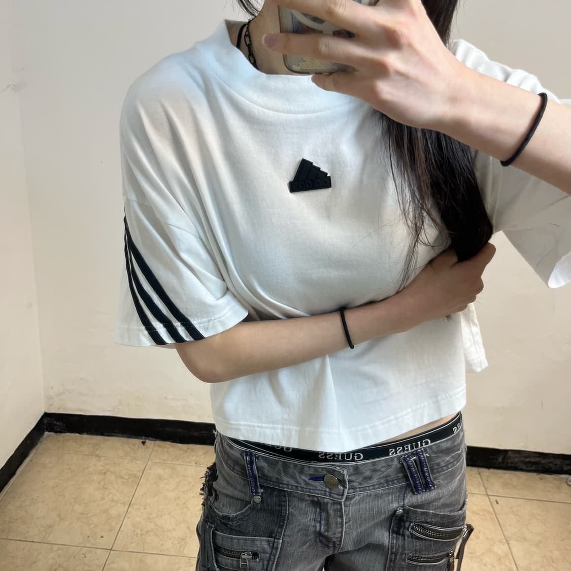 Adidas white three stripes crop t-shirt  상품이미지3