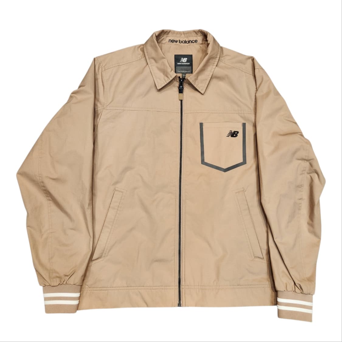 뉴발란스 베이지 코치 자켓 (L) 상품이미지1