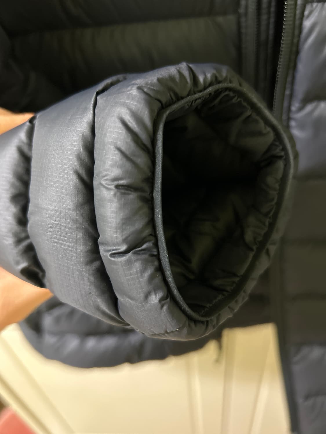 파타고니아 다운 스웨터 후디  m 상품이미지3