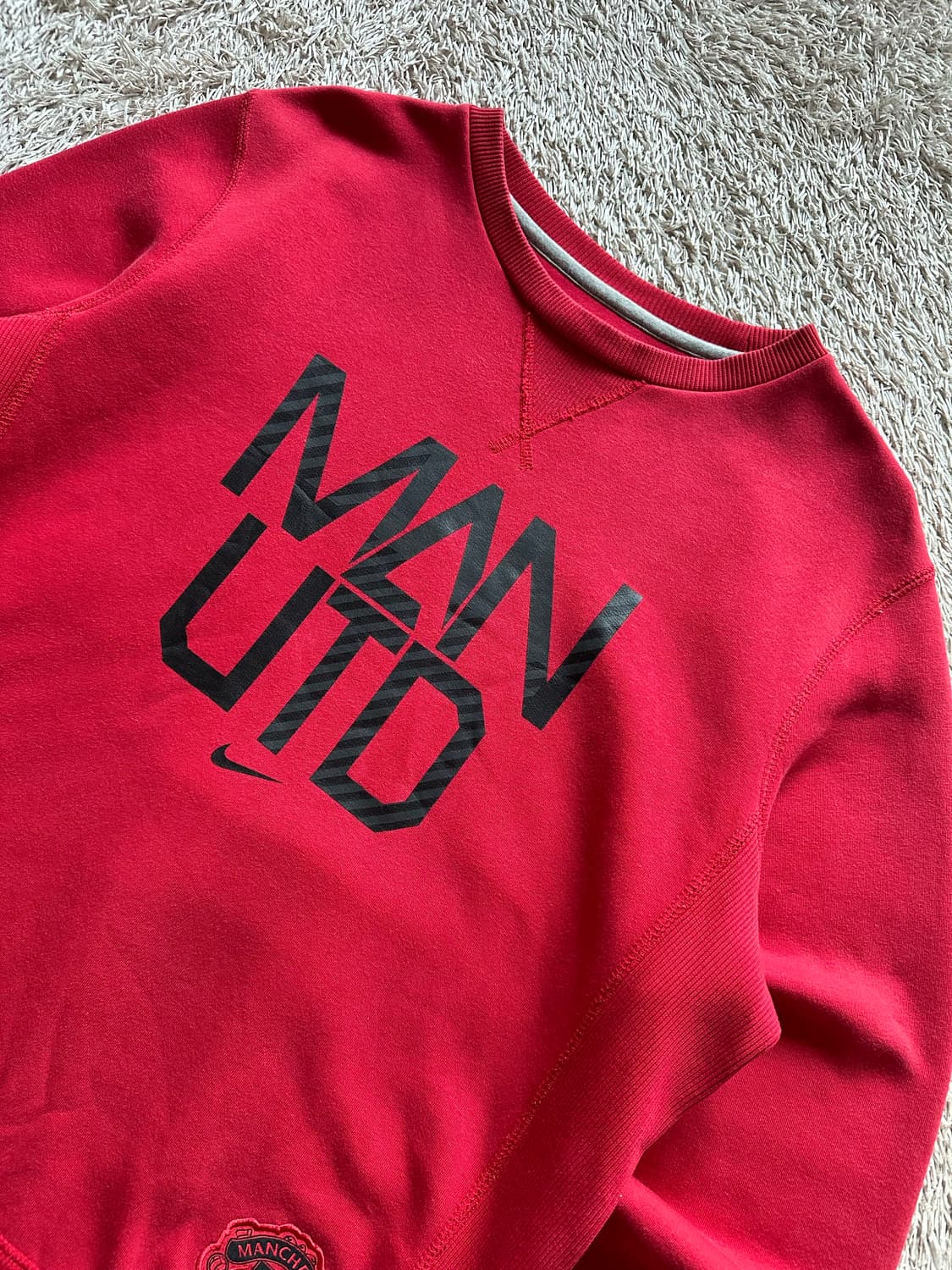 나이키 NIKE 맨체스터 유나이티드 맨투맨 레드 상품이미지2