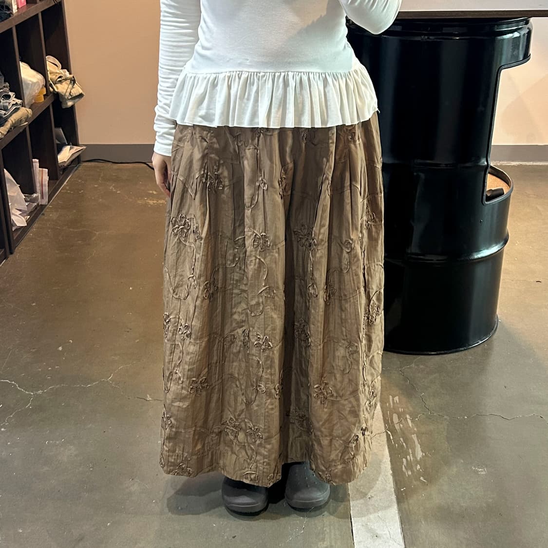 브라운 플로럴자수 롱 스커트 상품이미지1