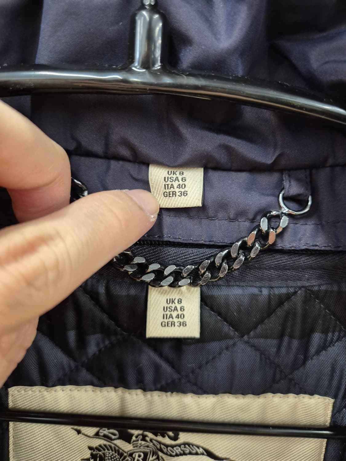 버버리 여성 후드 탈부착 패딩 코트 상품이미지6