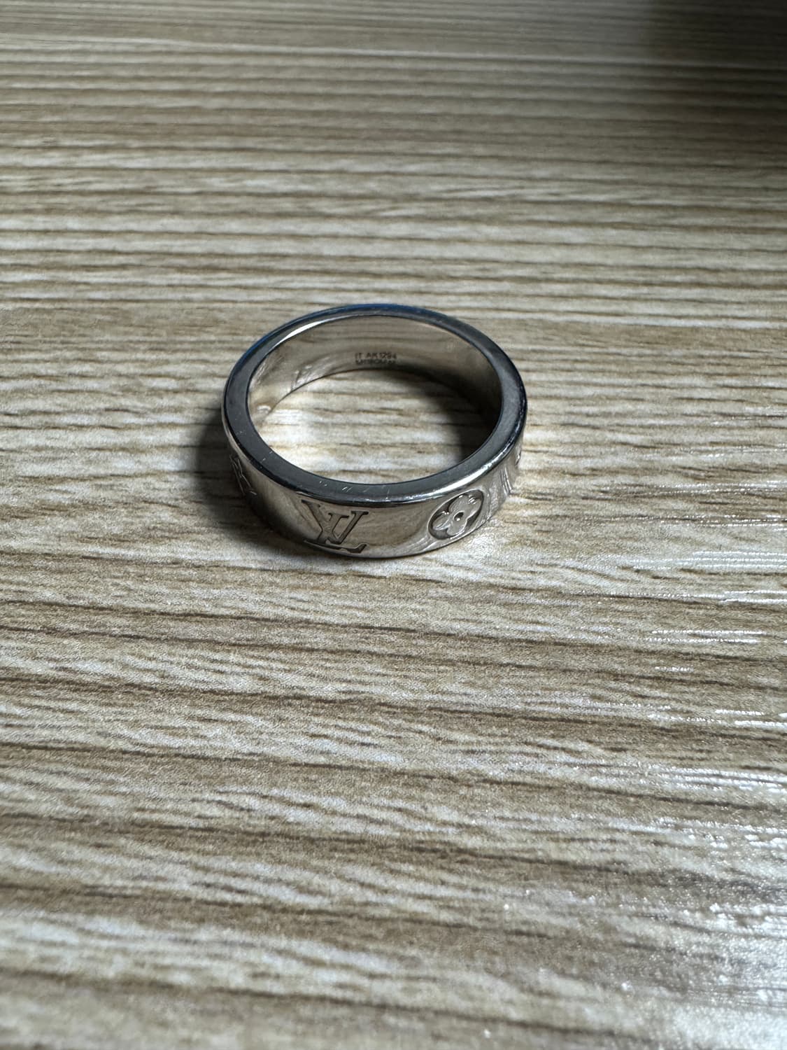 LV 모자이크씬 반지(19호) 상품이미지1