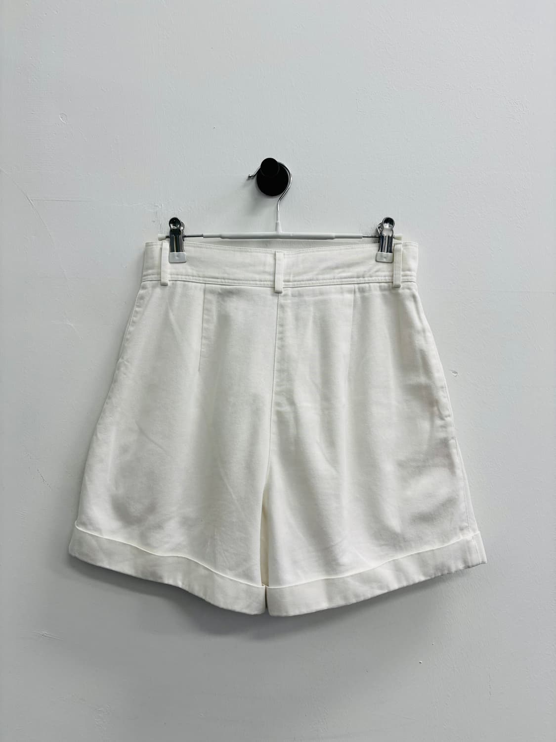 얼바닉 (URBANIC 30) 가르송 코튼 핀턱 쇼츠 화이트 상품이미지3