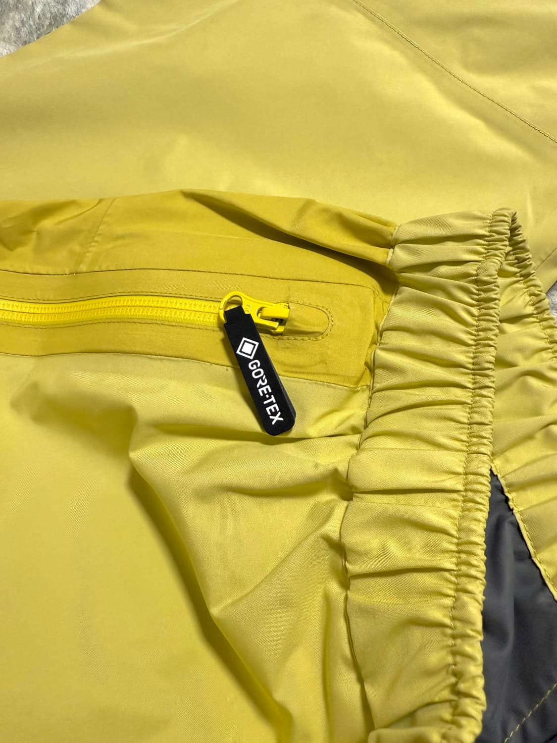 스투시 고어텍스 쉘 팬츠 옐로우 상품이미지8