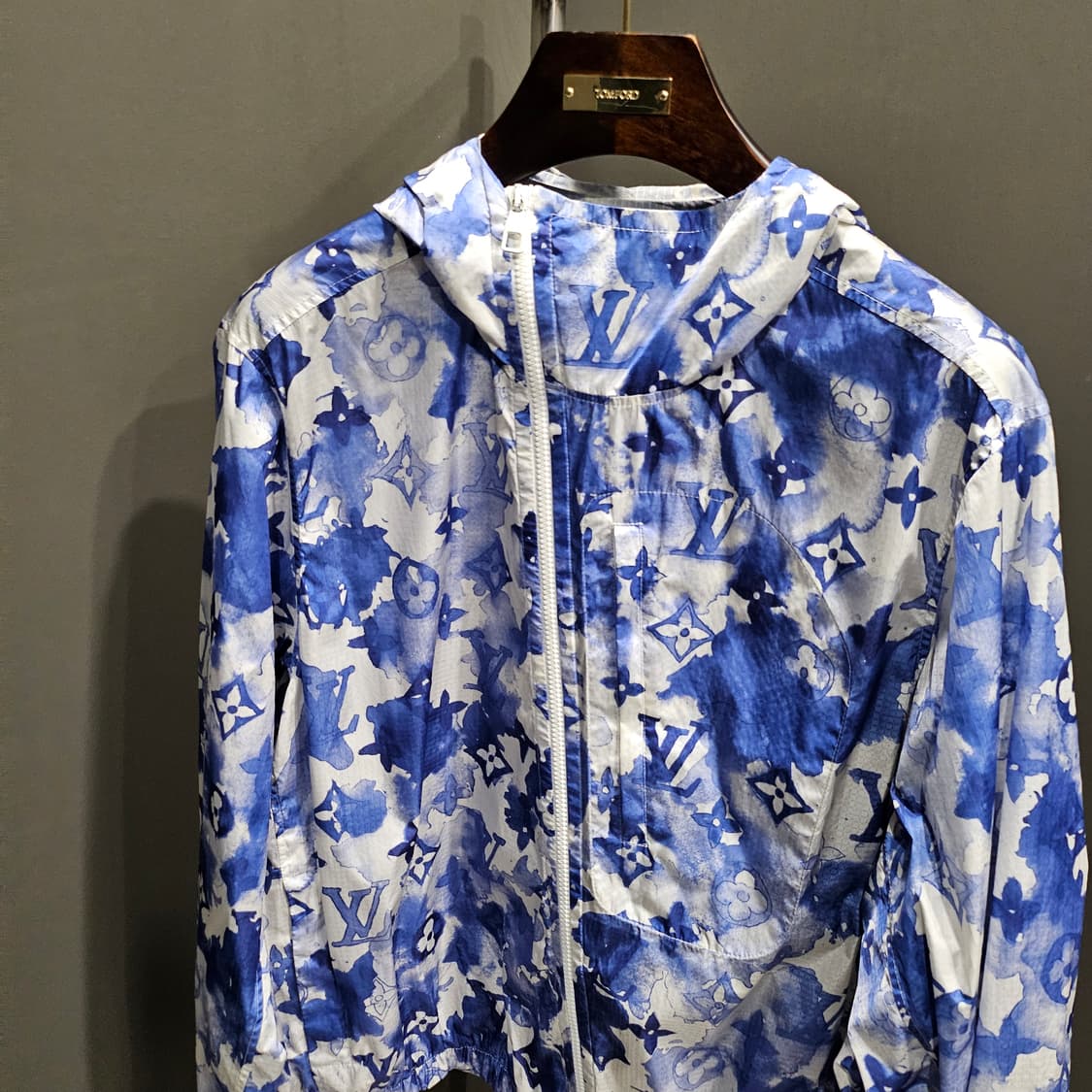 루이비통 한정 워터컬러 윈드브레이커 바람막이 자켓 상품이미지5