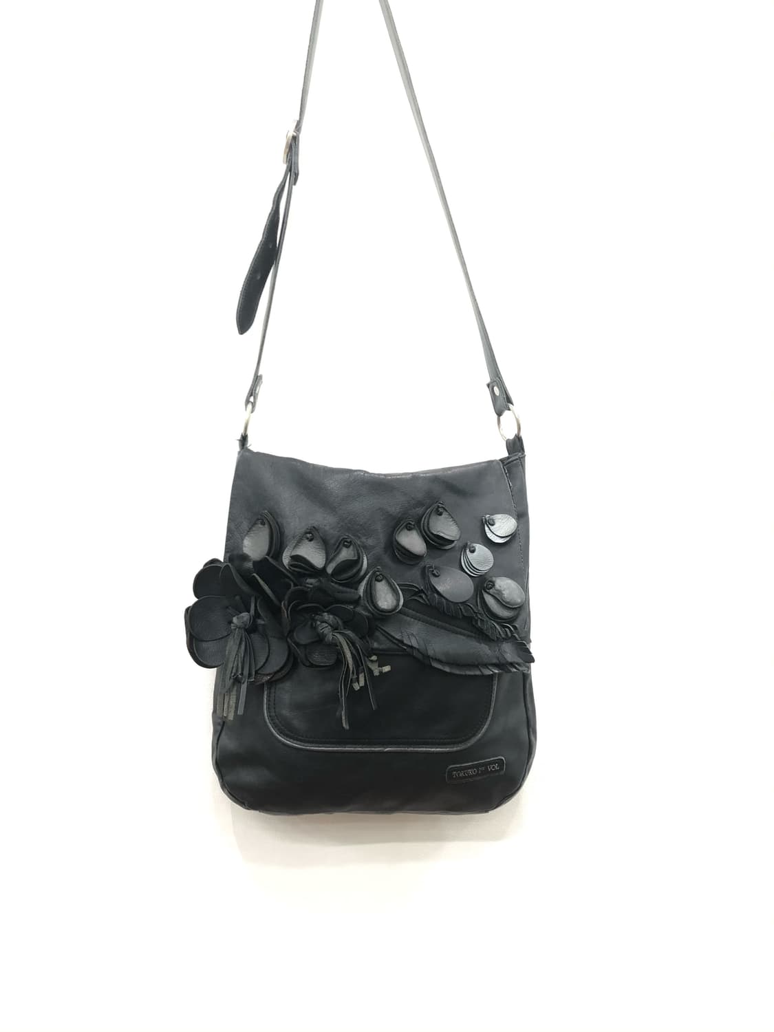 leather floral embellished cross bag 상품이미지1