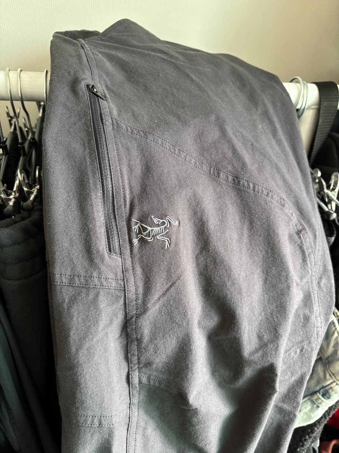 아크테릭스 크로닌 코튼 팬츠 블랙 상품이미지2