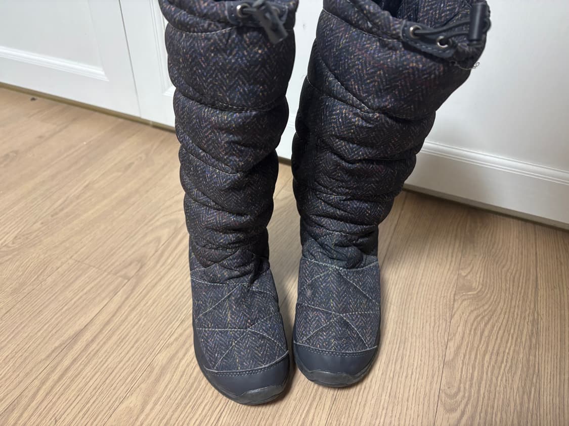 상태최상 노스페이스 패딩부츠 230 톨사이즈 상품이미지4